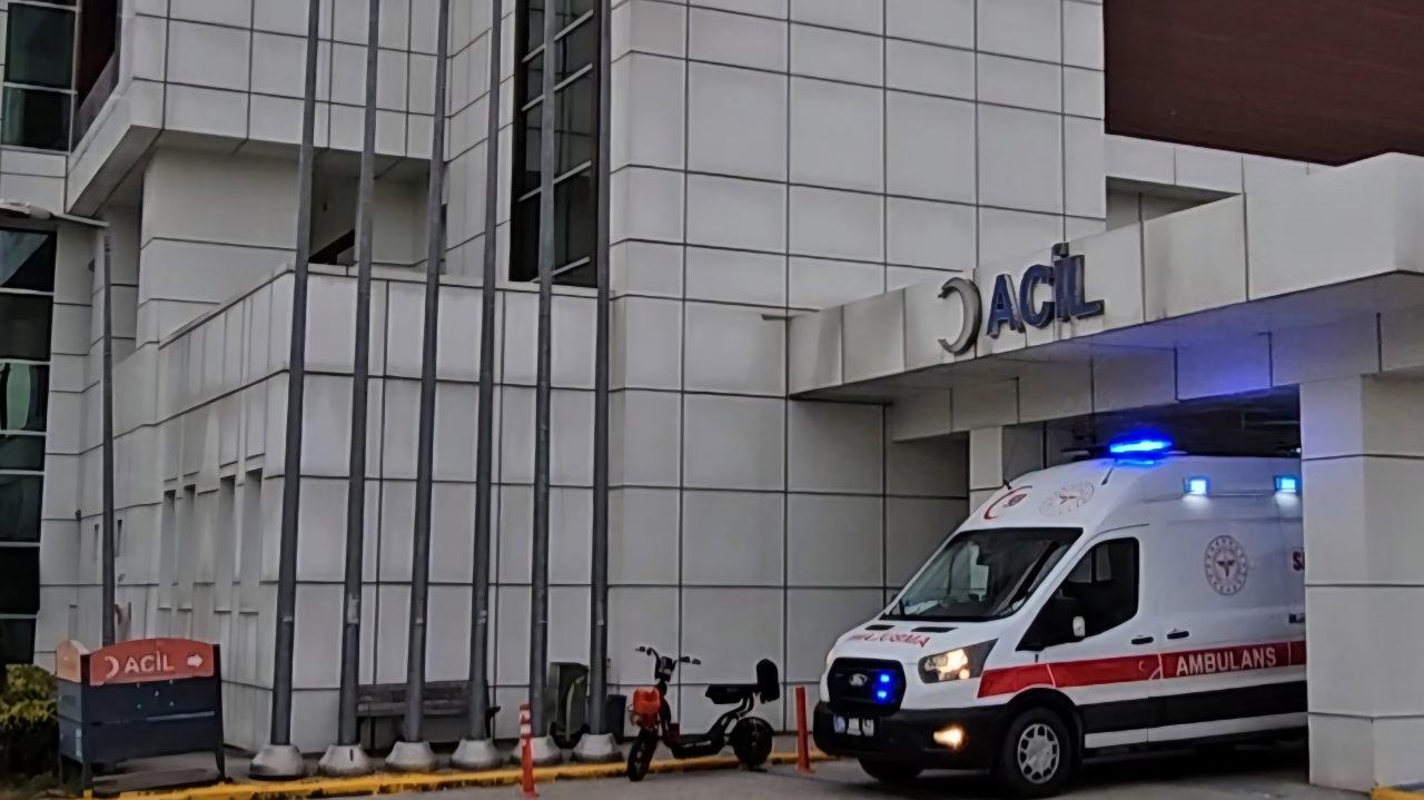 Küçük çocuk, kaldırıldığı hastanede hayatını kaybetti.