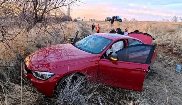 Aksaray&rsquo;da otomobil şarampole d&uuml;şt&uuml;: 3 yaralı
