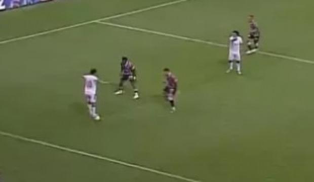 Brezilyalı futbolcu Dodo'ya '&ccedil;alım' dersi! G&ouml;rd&uuml;ğ&uuml; sarı kartı hi&ccedil; unutamayacak