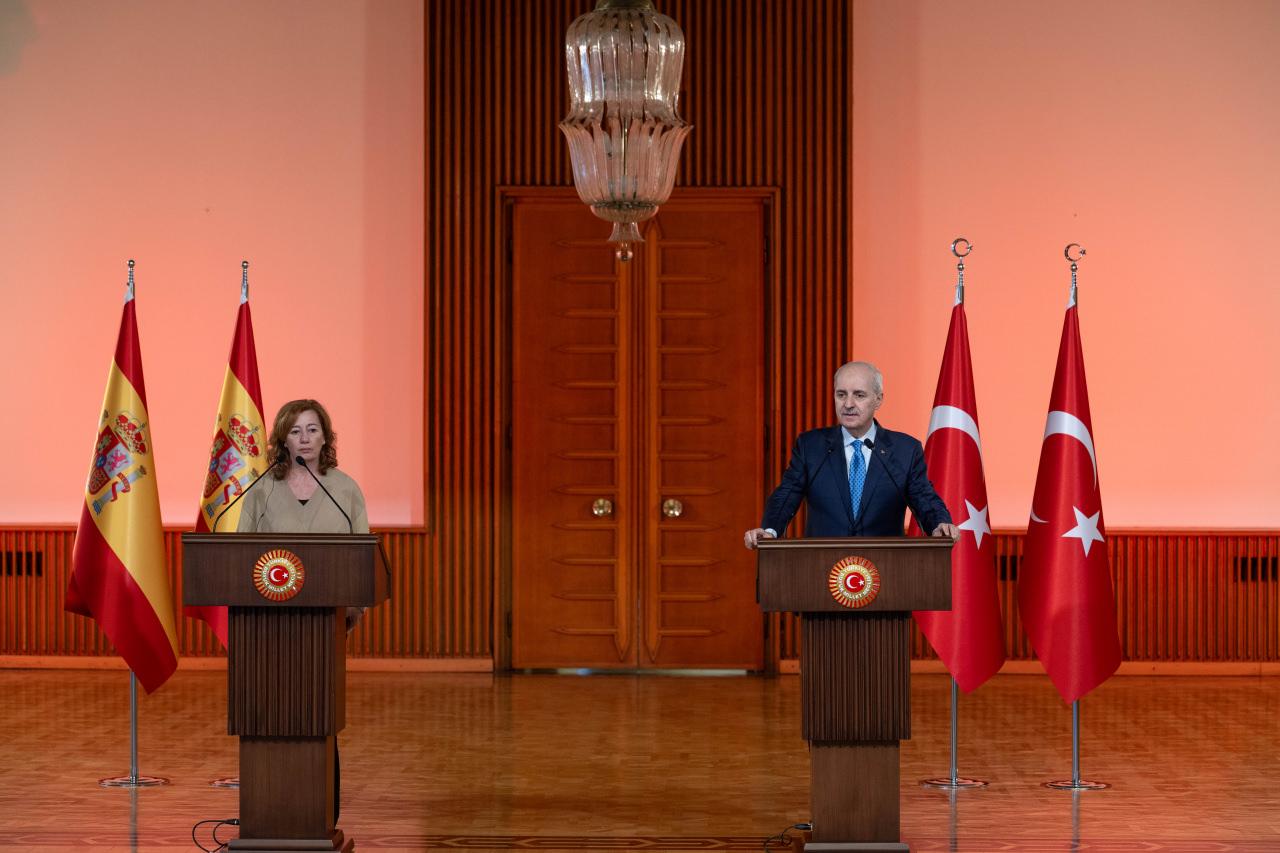 TBMM Başkanı Numan Kurtulmuş, İspanya Temsilciler Meclisi Başkanı Francina Armengol Socias ile ortak basın toplantısı düzenledi.