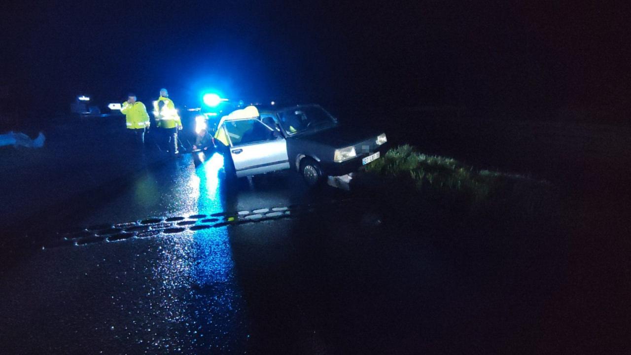 Alkollü sürücü kaza sonrasında alkolmetreye üflememek için direndi.