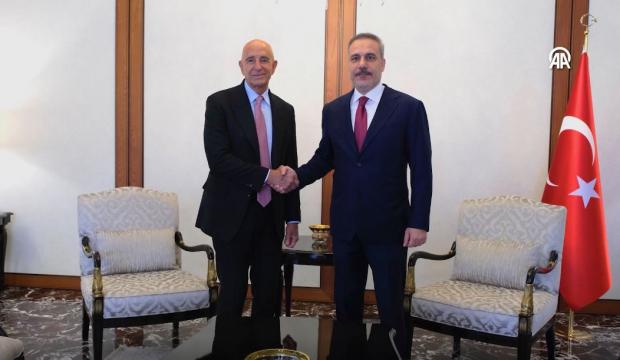 İran Dışişleri Bakanı Erak&ccedil;i T&uuml;rkiye'ye geliyor! İran krizinde Ankara devrede