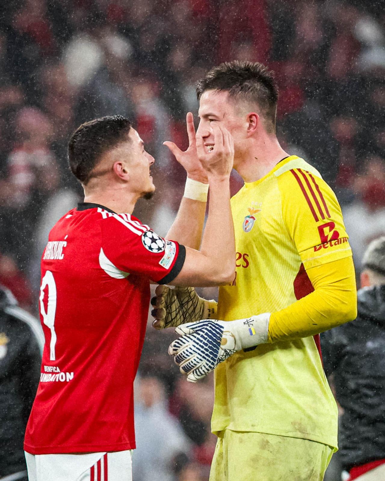 Benfica'yı play-off'a taşıyan golü atan Trubin