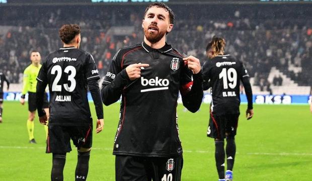 Kaptan gemisini kurtardı! Beşiktaş, Dolmabah&ccedil;e'de 10 kişiyle kazandı