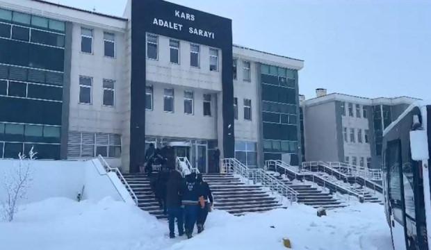 Kars'ta fuhuş operasyonu: 20 g&ouml;zaltı, 21 kadın kurtarıldı!