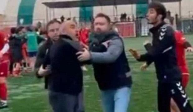 Kocaeli'de kadın futbolculara saldırdılar: 6 kırmızı kart &ccedil;ıktı