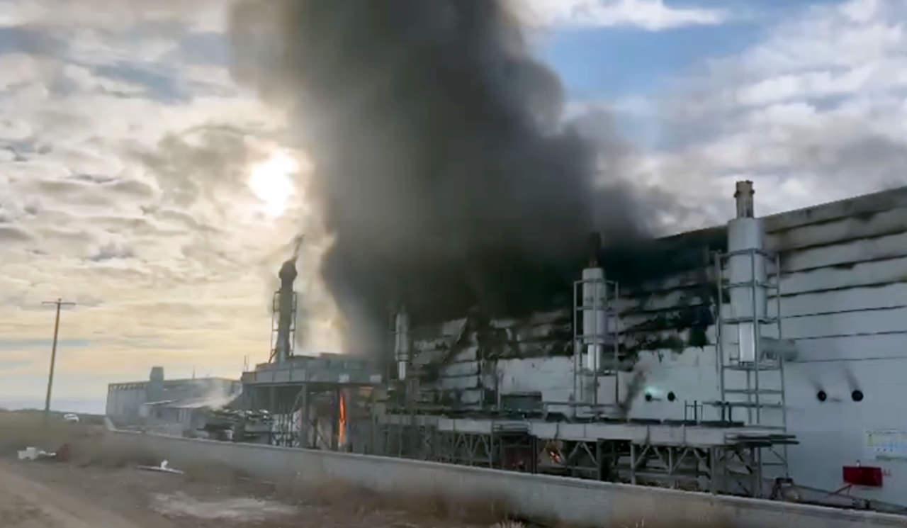 Olay yerine çok sayıda ekip sevk edildi.