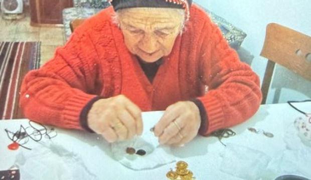 Miras vahşeti: 93 yaşındaki kadını torunu &ouml;ld&uuml;r&uuml;p sa&ccedil;larını y&uuml;zd&uuml;