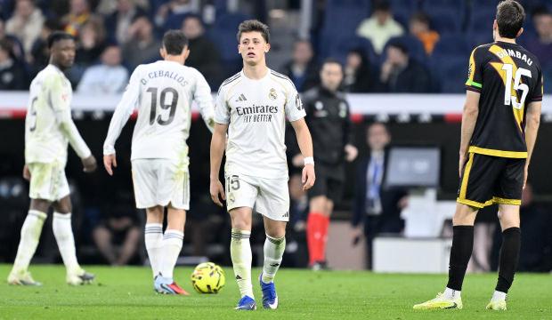 Real Madrid k&uuml;me d&uuml;şme hattındaki rakibini 90+10'da penaltıyla yıktı