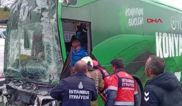 Konyaspor U19 takımı İstanbul'da kaza yaptı! 2 futbolcu yaralandı