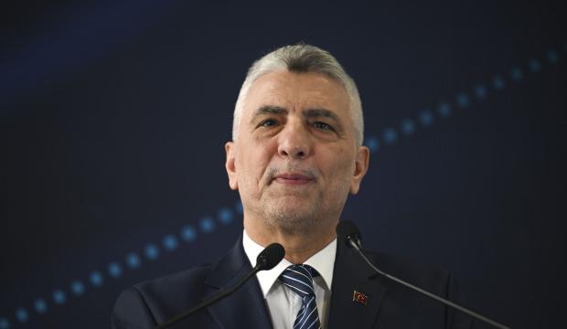 Ticaret Bakanı &Ouml;mer Bolat: Vergi gelirlerinin y&uuml;zde 20'si g&uuml;mr&uuml;klerden