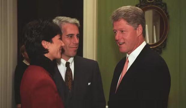 Eski ABD Başkanı Clinton