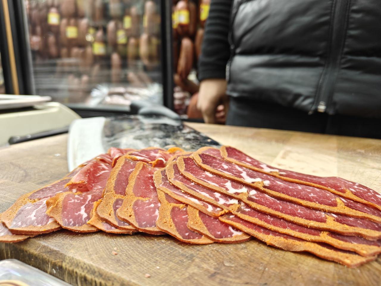 Ramazan'da et ve pastırma için kolları sıvadılar