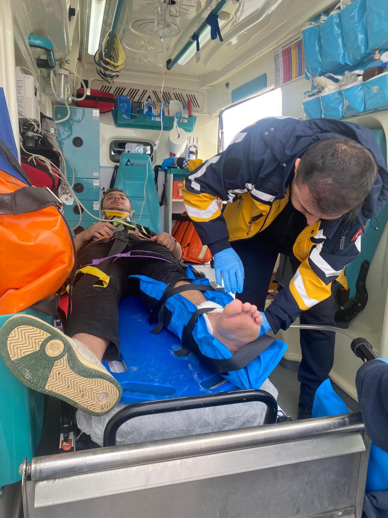 Yağız Oğuz hastaneye kaldırıldı.