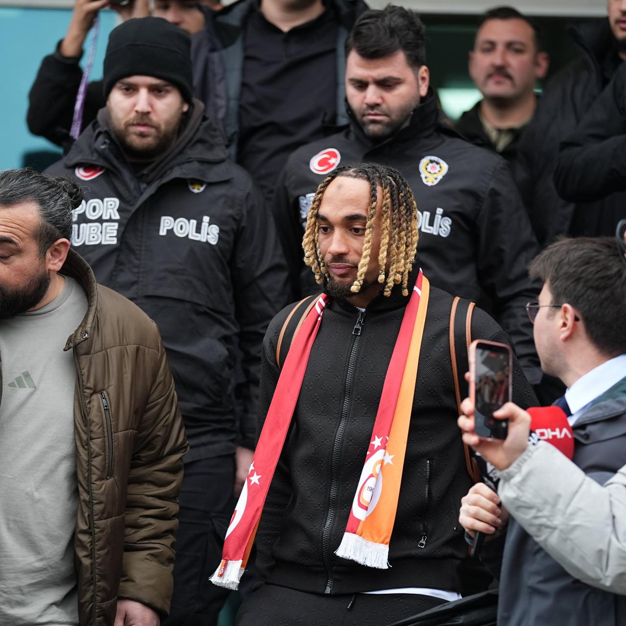 Sacha Boey, Galatasaray için İstanbul'da