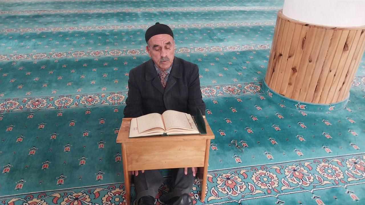  72 yaşındaki Osman Semizer, hafız oldu.