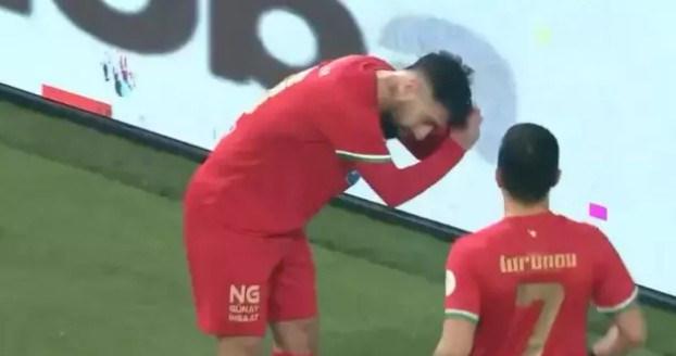 Çekdar Orhan'ın gol sevinci - (Görüntü beIN SPORTS'tan alındı)