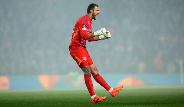 Beşiktaş yeni kalecisini buldu! Menajeri İstanbul'a geldi