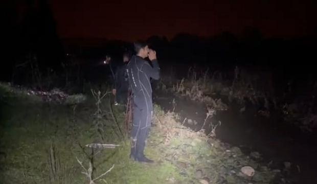 Asi Nehri&rsquo;nde acı olay! Arkadaşlarının yanında sulara g&ouml;m&uuml;ld&uuml;