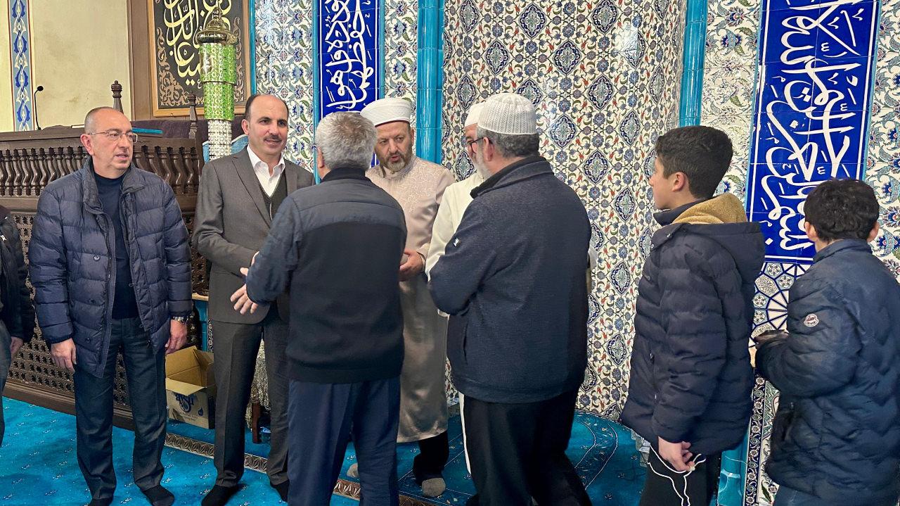 Konya Büyükşehir Belediye Başkanı Uğur İbrahim Altay, Konya halkı ile birlikte.