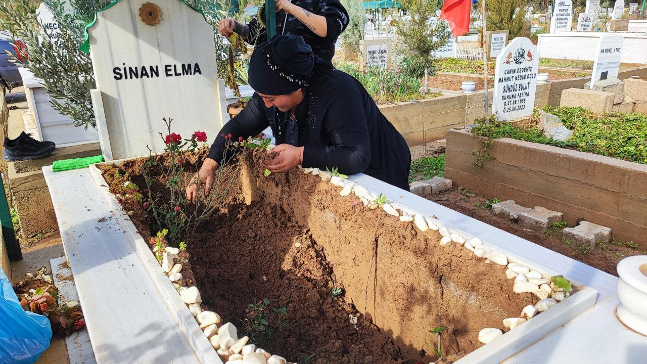 Anne Elma, mezarın bu hale geldiğini görünce yıkıldığını dile getirdi.