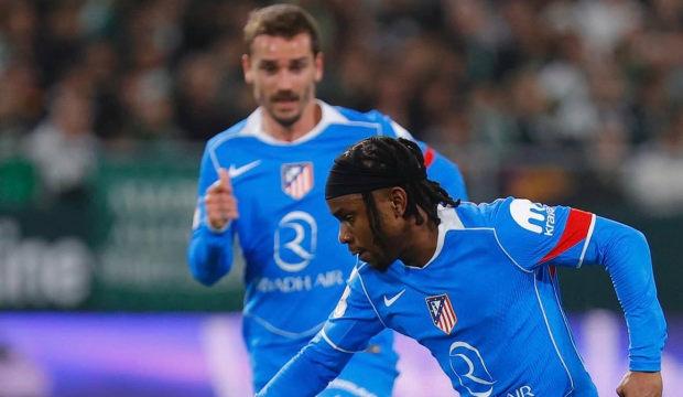 Ka&ccedil;an balık b&uuml;y&uuml;k oldu! Lookman, Atletico Madrid'le ilk ma&ccedil;ında şov yaptı