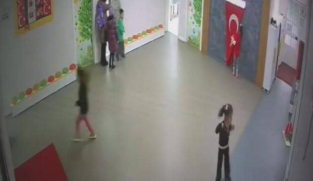 Kayseri'de anaokulu &ouml;ğrencilerinin bayrak hassasiyeti