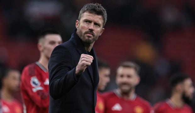 Manchester United eski efsanesiyle seriye bağladı: Bilekleri b&uuml;k&uuml;lm&uuml;yor