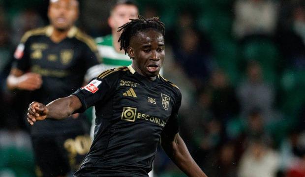 Orta saha transferinde mutlu son! Renato Nhaga, Galatasaray'a imzaya geliyor