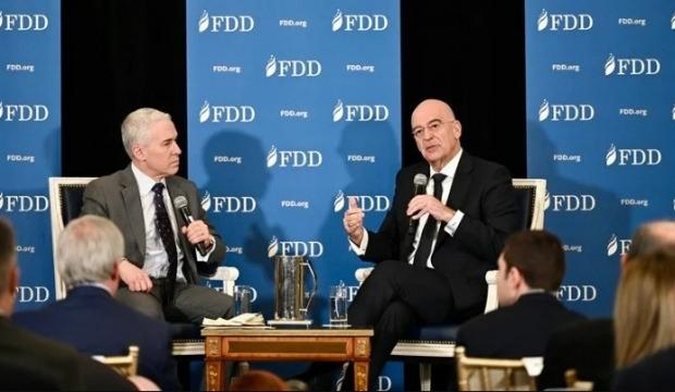 Yunan Bakandan T&uuml;rkiye'ye &ouml;vg&uuml;: Her yerde T&uuml;rk varlığı var!