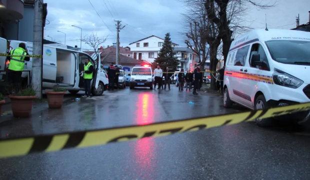 Sakarya&rsquo;da emekli polis &ouml;nce eşini sonra emlak&ccedil;ıyı &ouml;ld&uuml;rd&uuml;