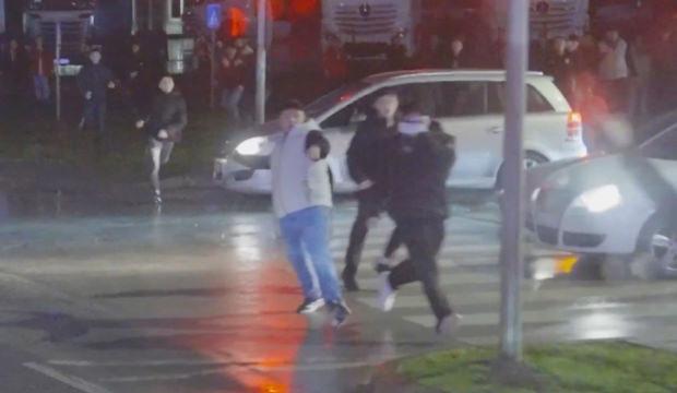 Samsun'da Trabzonspor otob&uuml;s&uuml;n&uuml; taşladığı iddia edilen 6 kişi g&ouml;zaltında