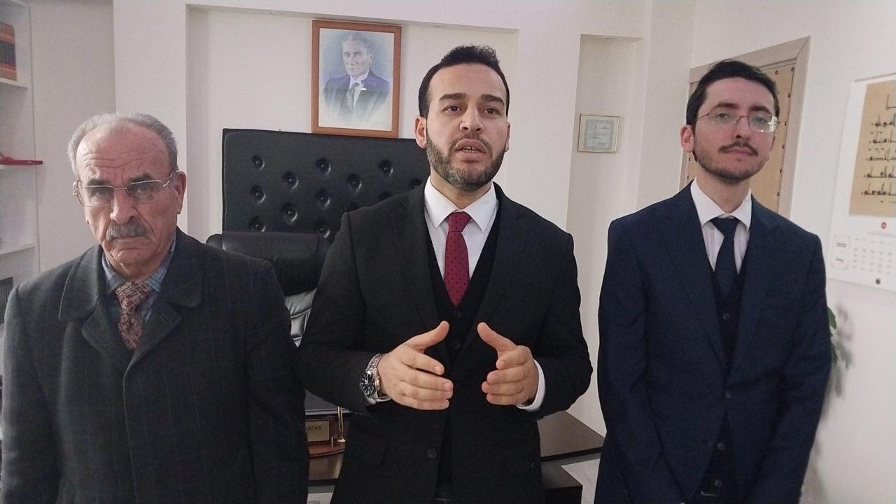  72 yaşındaki Osman Semizer ve İlçe Müftüsü Dr. Hasan Akcan