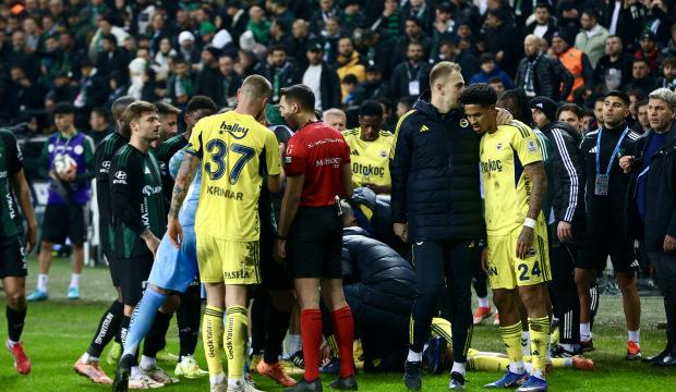 K&ouml;rfez'de saha karıştı! Skriniar'dan trib&uuml;nlere skandal hareket