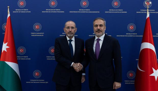 &Uuml;rd&uuml;n resmen duyurdu: 15 yıl sonra ilk kez T&uuml;rk topraklarına girdiler