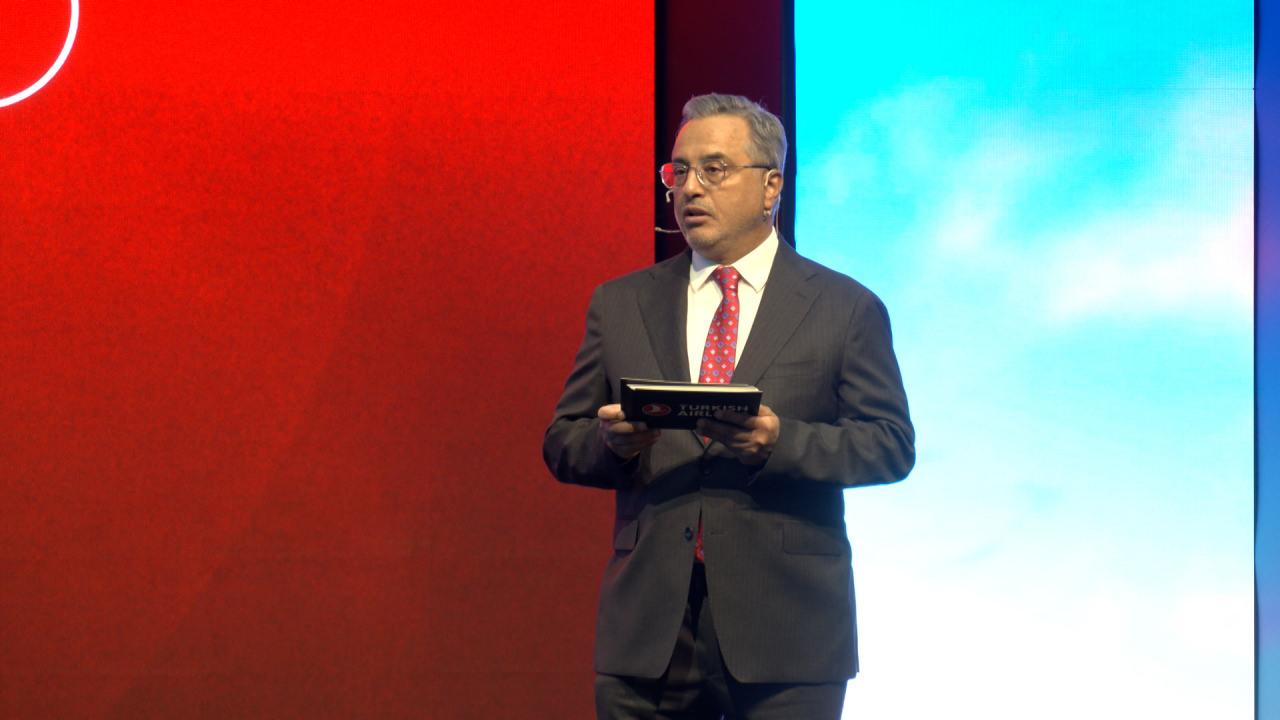 Türk Hava Yolları Yönetim Kurulu ve İcra Komitesi Başkanı Prof. Dr. Ahmet Bolat