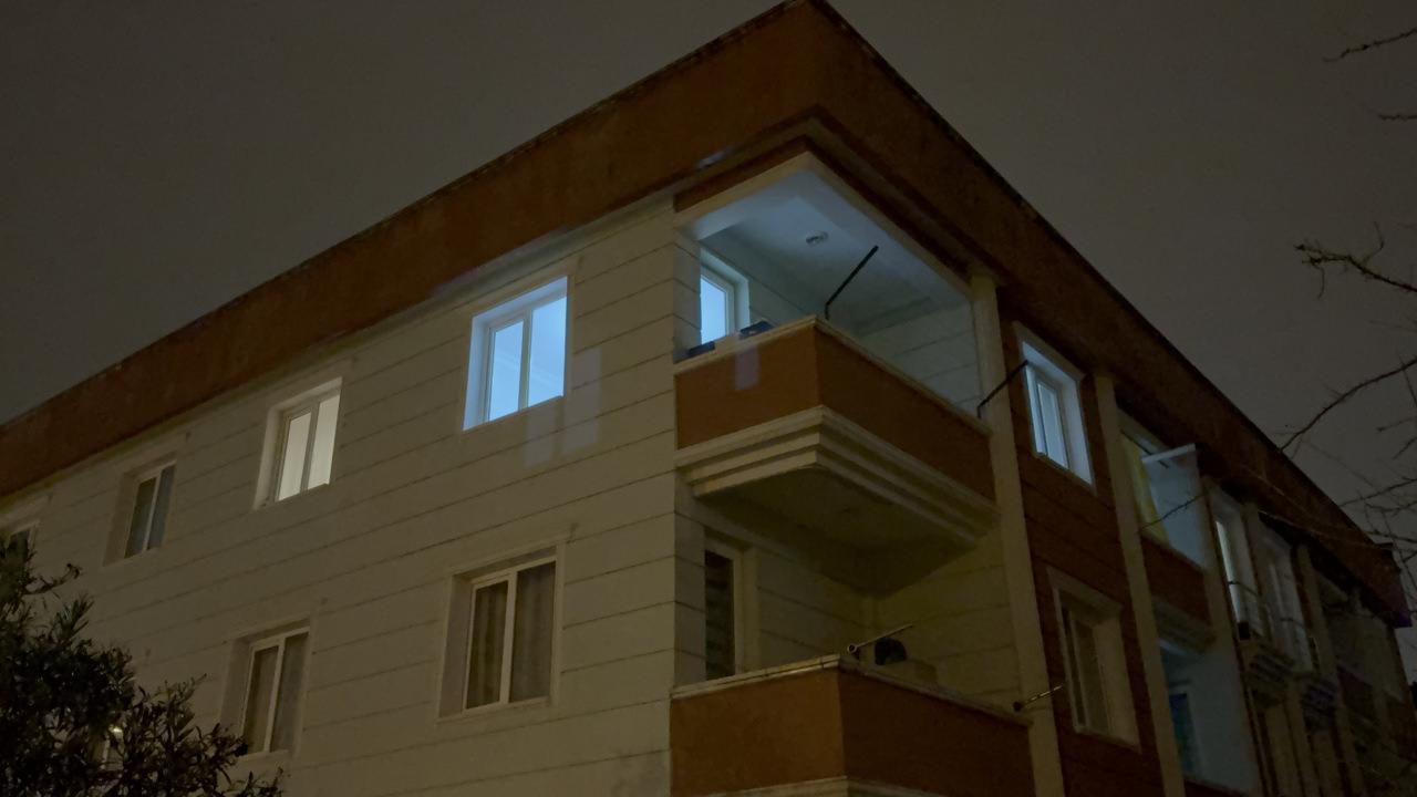 Olayın yaşandığı dairenin dışarıdan görünümü.