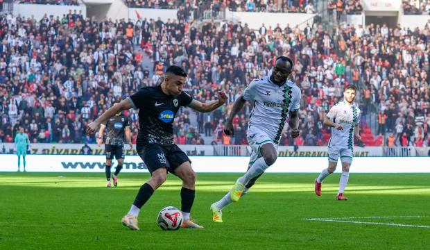 Amed sahasında takıldı! 1. Lig'in yeni lideri belli oldu