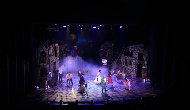 Bakan Ersoy a&ccedil;ıkladı: 30 b&uuml;y&uuml;kşehirde başlıyor! 