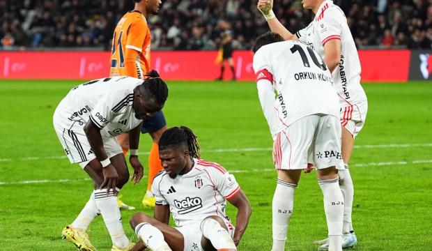 Beşiktaş'a k&ouml;t&uuml; haber! Yıldız oyuncu oyuna devam edemedi