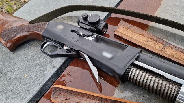 Olay sırasında parçalanan tüfek. 