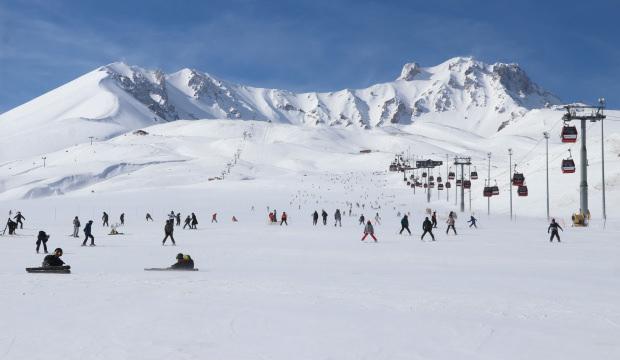 Erciyes Kayak Merkezi'ne ulaşım sağlanamıyor!