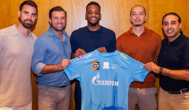 Fenerbah&ccedil;e'de Jhon Duran ayrılığı kesinleşti! İşte yeni adresi