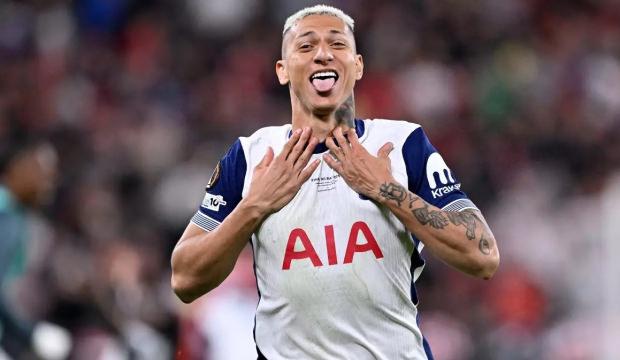 İngiliz devinden ayrılacak! D&uuml;nyaca &uuml;nl&uuml; forvet i&ccedil;in T&uuml;rkiye iddiası