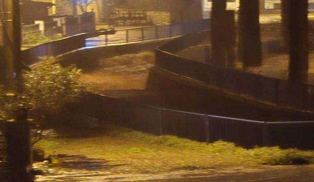 İzmir&rsquo;de sağanak; cadde ve sokaklar g&ouml;le d&ouml;nd&uuml;