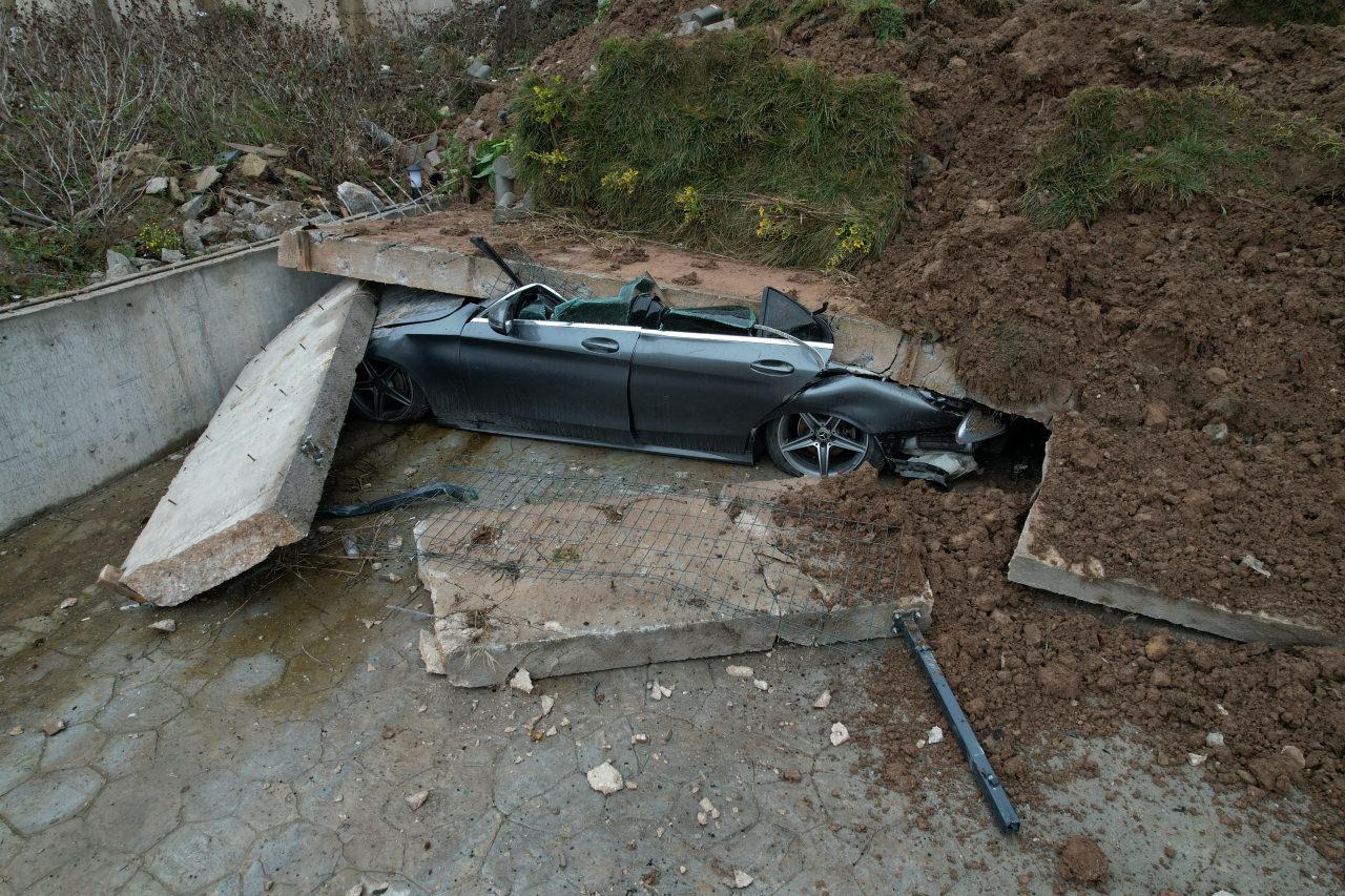 Lüks araç pert oldu