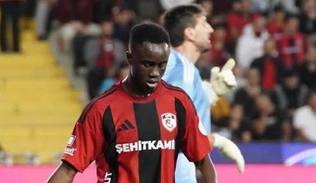 PFDK a&ccedil;ıkladı: Asist krallığına oynayan oyuncuya 2 ma&ccedil; ceza