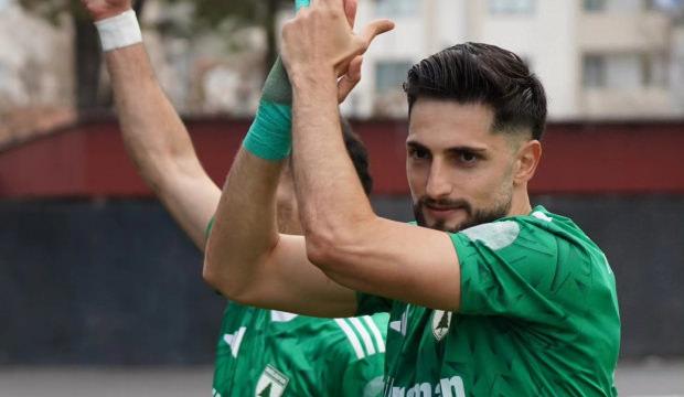 Son 4 ma&ccedil;ta 6 gol 1 asist yaptı! Takımı, 1. Lig'in kapısına dayandı