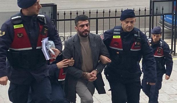 Tartıştığı arkadaşını 7 bı&ccedil;ak darbesiyle &ouml;ld&uuml;rd&uuml;!