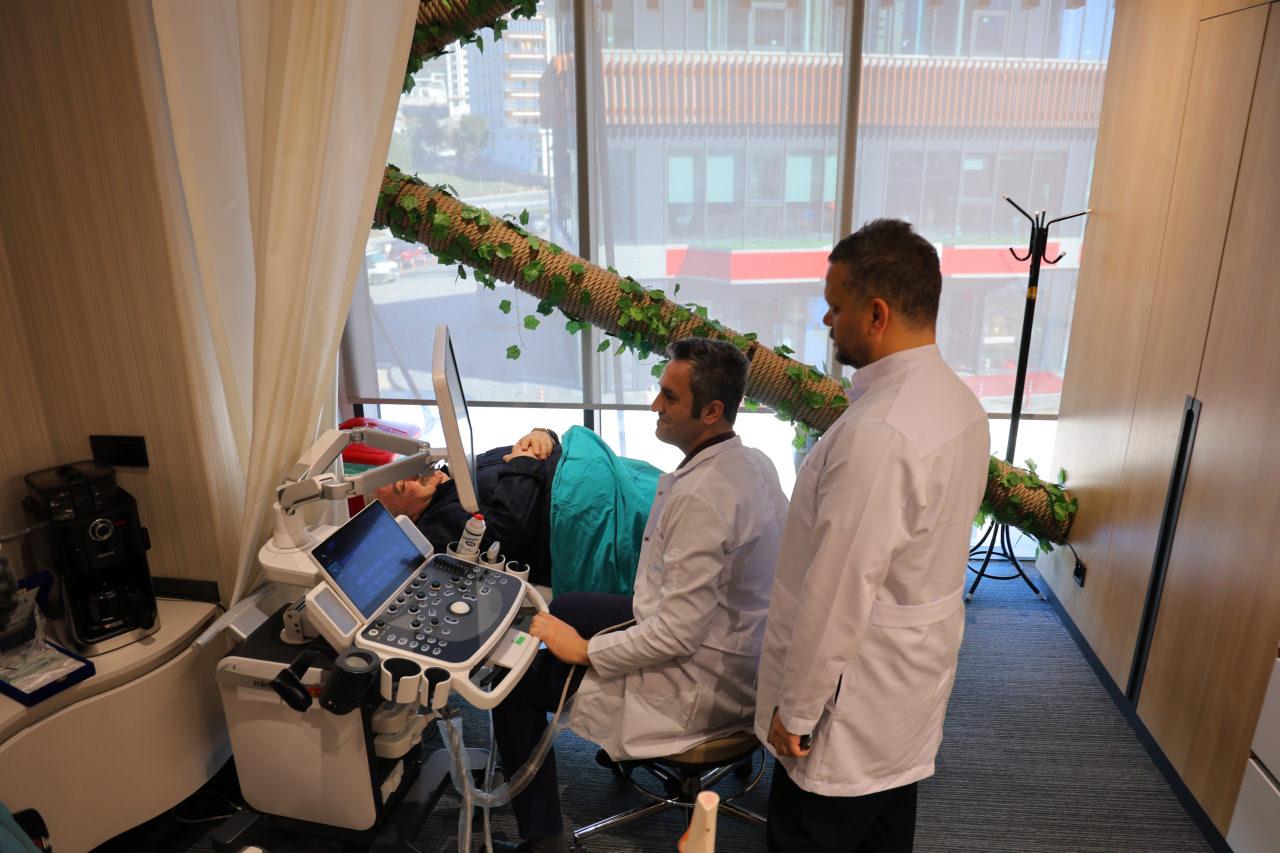 Gök'ün tedavisi multidisipliner olarak değerlendirildi.